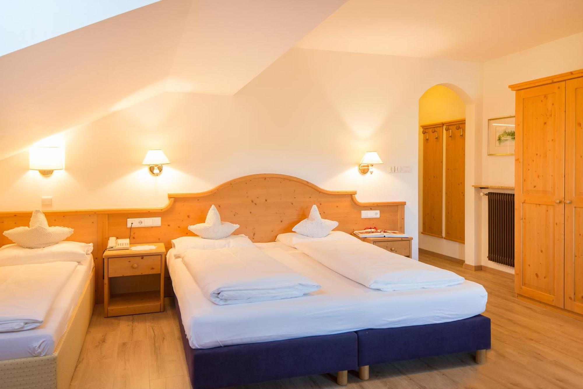 Hotel Krondlhof Brunico Camera foto